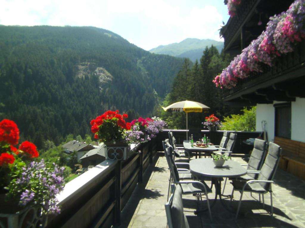 Gastehaus Rieser Hotel Ried im Zillertal Exterior foto