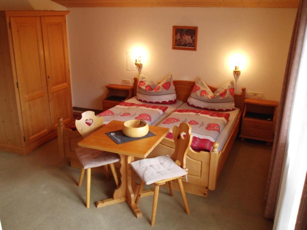 Gastehaus Rieser Hotel Ried im Zillertal Exterior foto